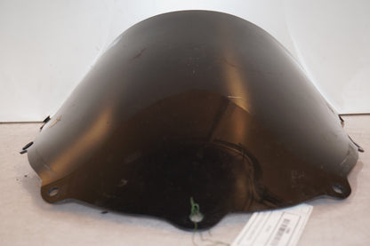 Baksidan på Vindruta från en Suzuki GSX-R 750 -1997 motorcykel.