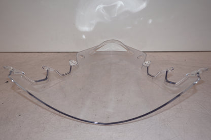 Snett nerifrån på Vindruta från en BMW S 1000 RR -2010 motorcykel.