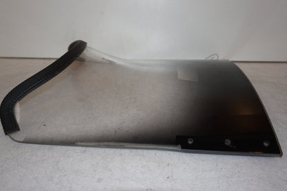 Vänster sida på Vindruta från en Suzuki GSX 1100 F -1990 motorcykel.