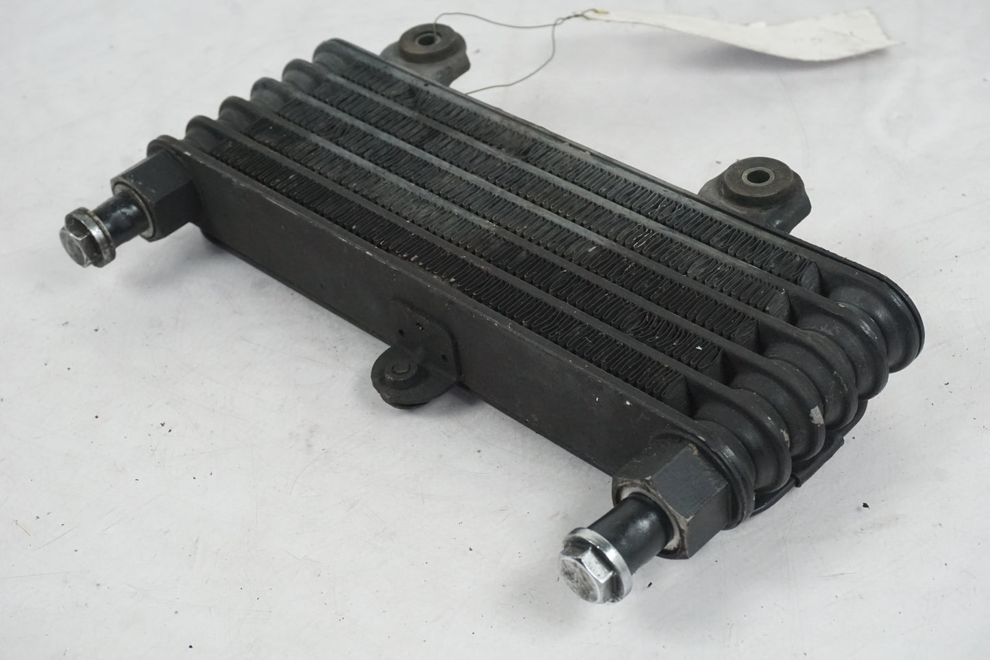 Höger sida på Oljekyl från en Cagiva Raptor 1000 -2002 motorcykel.