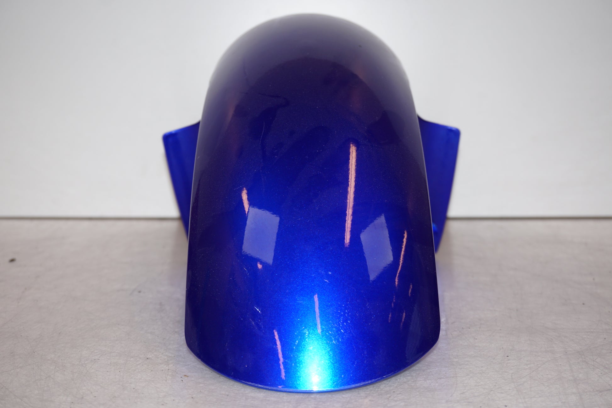 Baksidan på Framskärm från en Yamaha YZF R6 -2009 motorcykel.