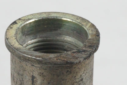 Höger sida på Axel från en Cagiva Raptor 1000 -2002 motorcykel.