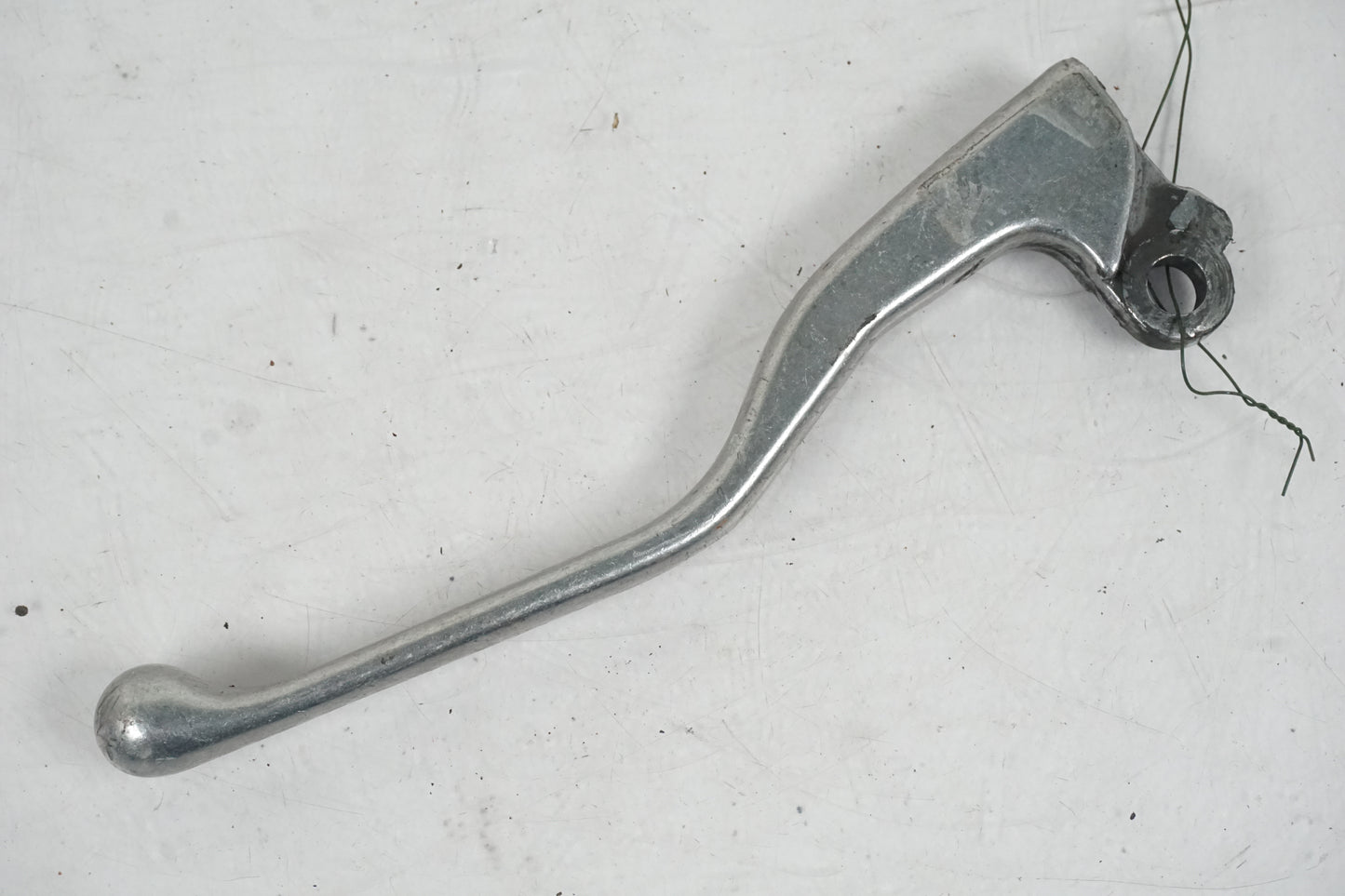 Framsidan på Kopplingsgrepp från en Cagiva Raptor 1000 -2002 motorcykel.