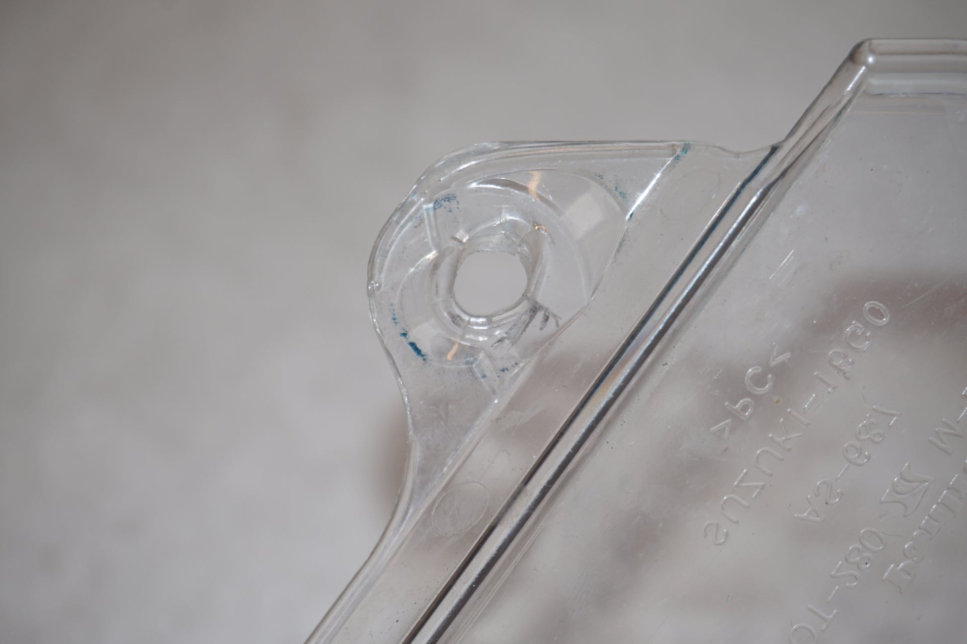 Extrabilder på Vindruta från en Suzuki SV 1000 -2004 motorcykel.