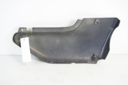 Snett nerifrån på Sidopanel från en Honda CB 750 SF -1993 motorcykel.