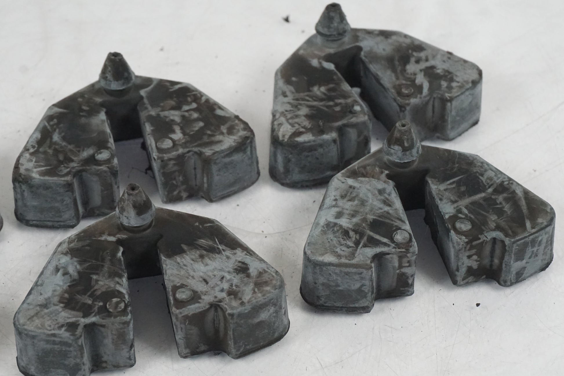 Vänster sida på Ryckutjämnare från en Cagiva Raptor 1000 -2002 motorcykel.