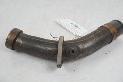 Snett uppifrån på Grenrör från en Cagiva Raptor 1000 -2002 motorcykel.