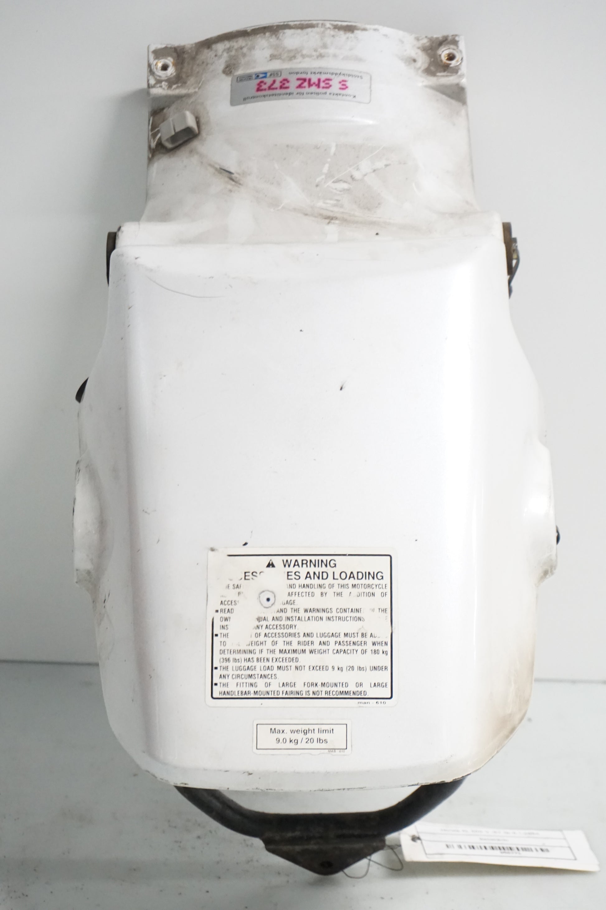 Framsidan på Bakskärm från en Honda XL 600 V -1997 motorcykel.