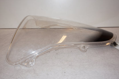 Vänster sida på Vindruta från en Suzuki SV 650 -2007 motorcykel.