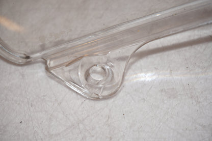 Snett uppifrån på Vindruta från en Suzuki SV 650 -2007 motorcykel.