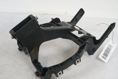 Support de capot supérieur