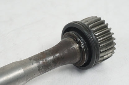 Vänster sida på Kardanaxel från en Yamaha FJR 1300 -2016 motorcykel.