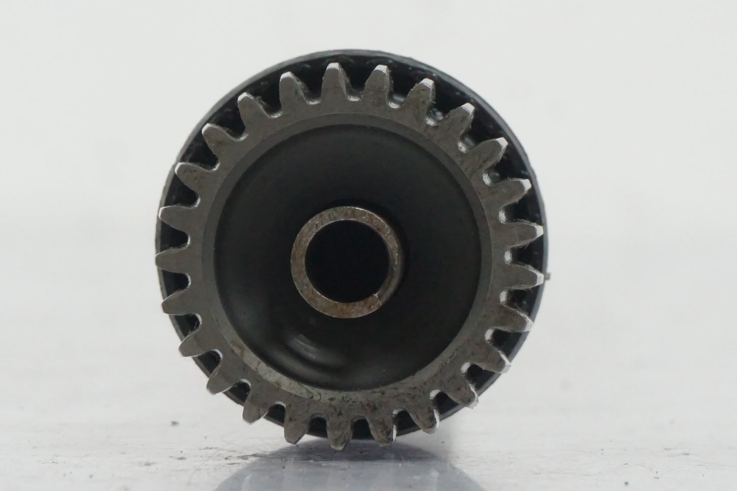 Snett uppifrån på Kardanaxel från en Yamaha FJR 1300 -2016 motorcykel.