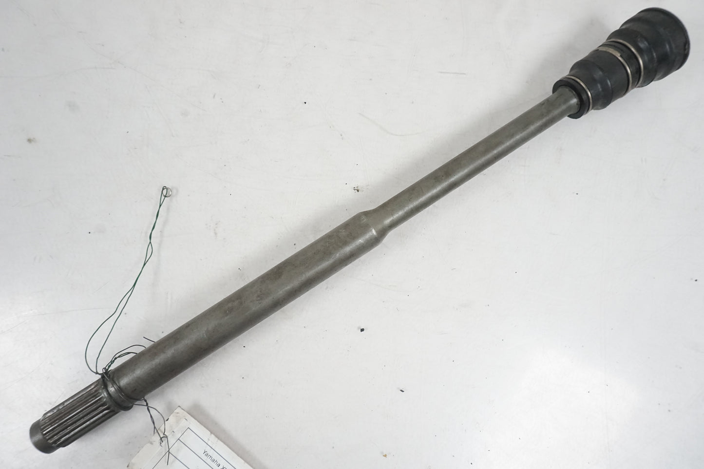 Framsidan på Kardanaxel från en Yamaha XV 535 -1999 motorcykel.