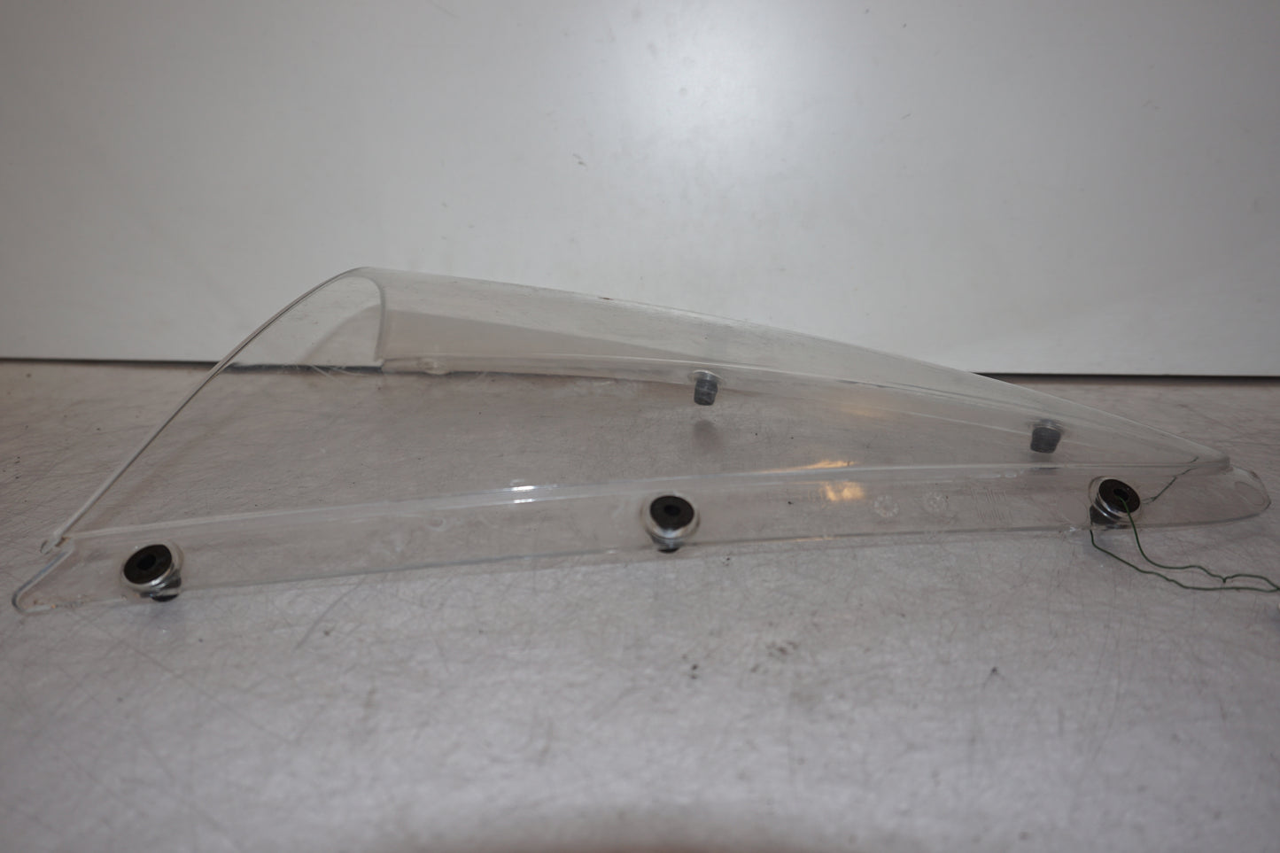 Höger sida på Vindruta från en Yamaha YZF-R 125 -2009 motorcykel.