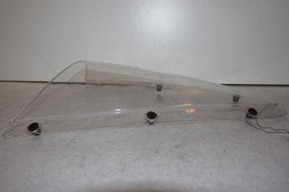 Höger sida på Vindruta från en Yamaha YZF-R 125 -2009 motorcykel.