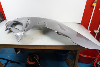 Extrabild1 på Sidkåpa från en Triumph Daytona 675 -2006 motorcykel.