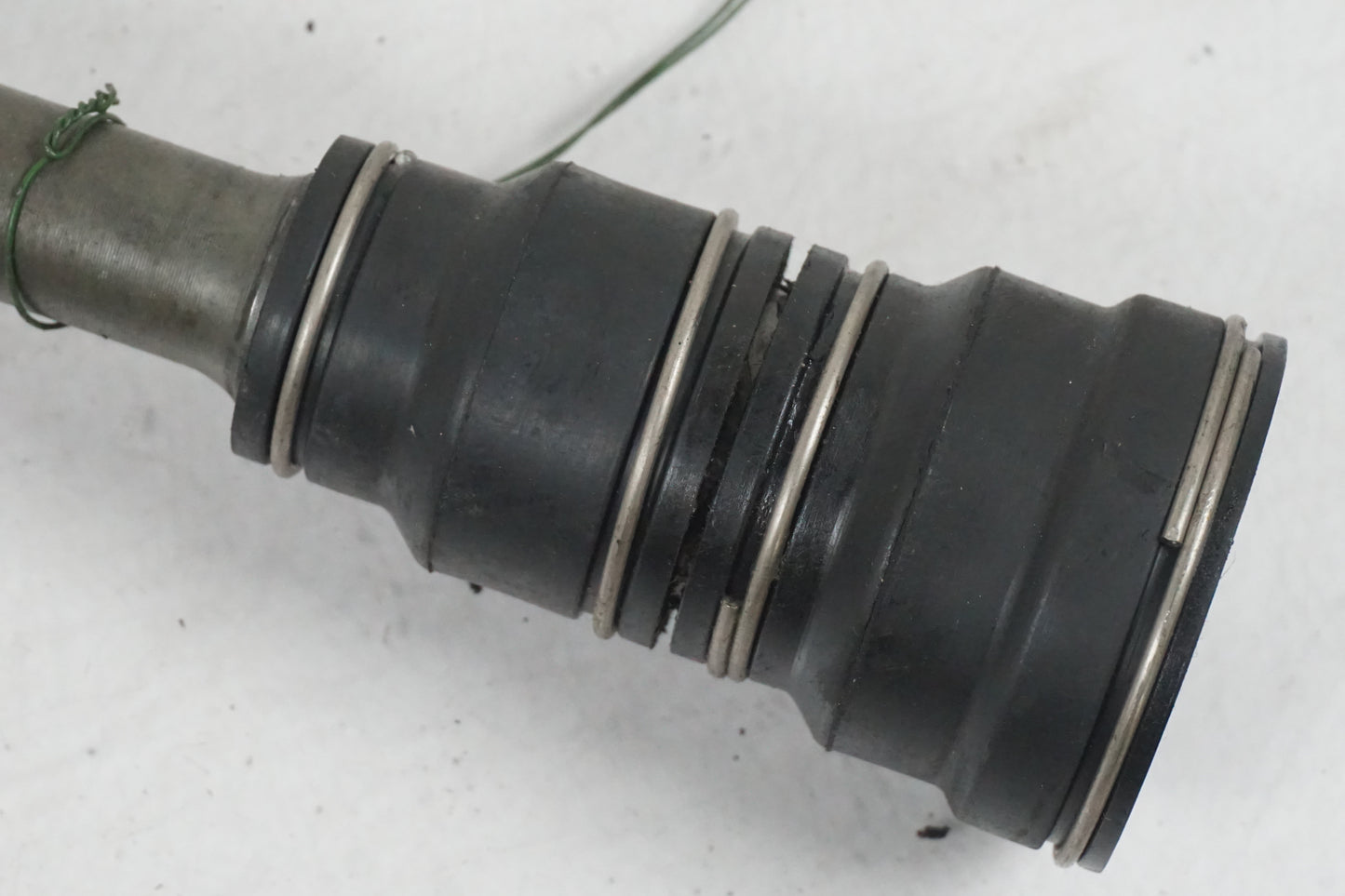 Baksidan på Kardanaxel från en Yamaha XV 535 -2001 motorcykel.