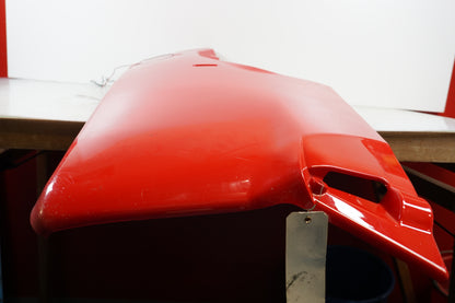 Höger sida på Magkåpa från en Ducati 749 -2003 motorcykel.