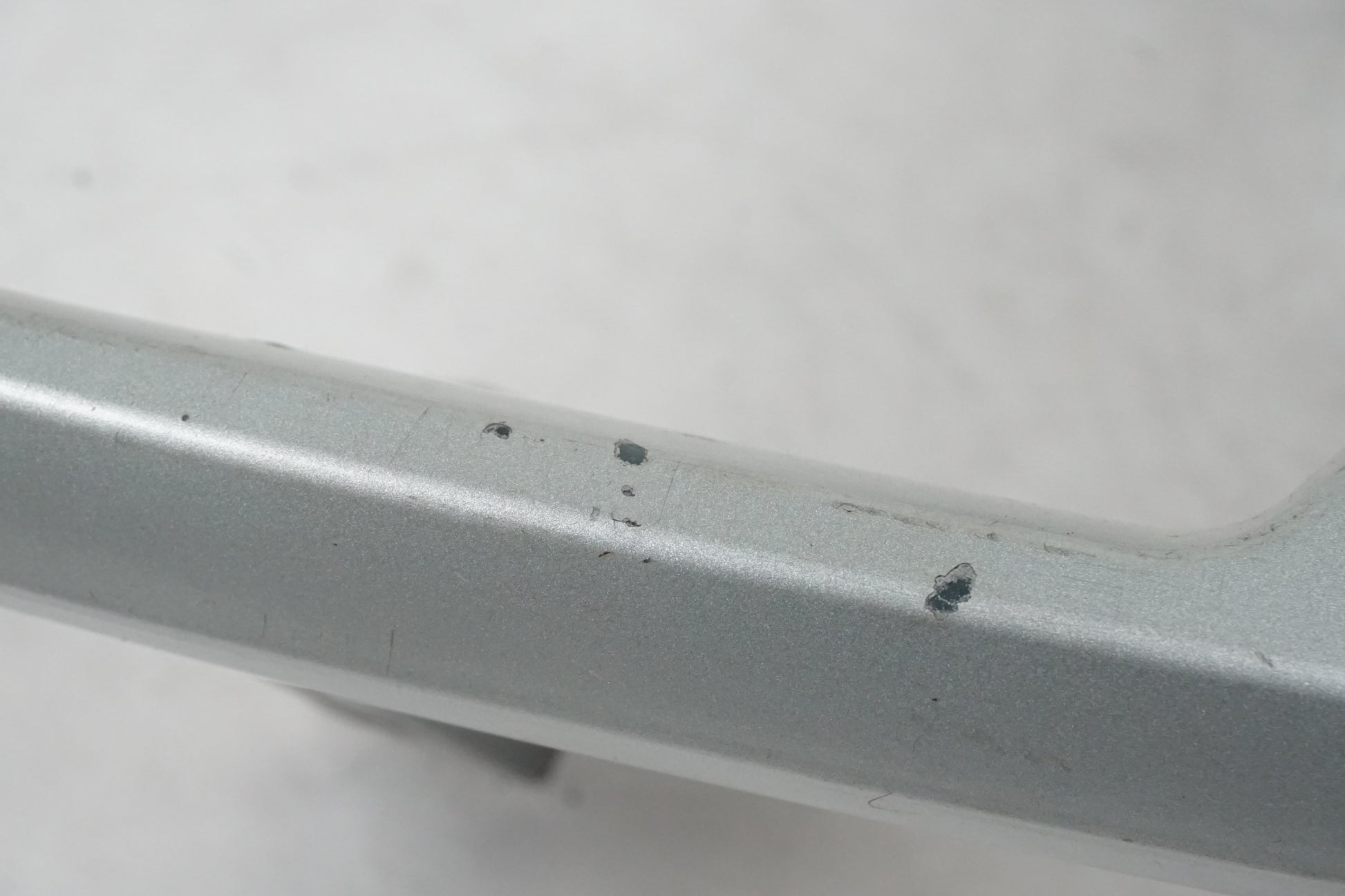 Höger sida på Pakethållare från en BMW R 1200 GS -2006 motorcykel.