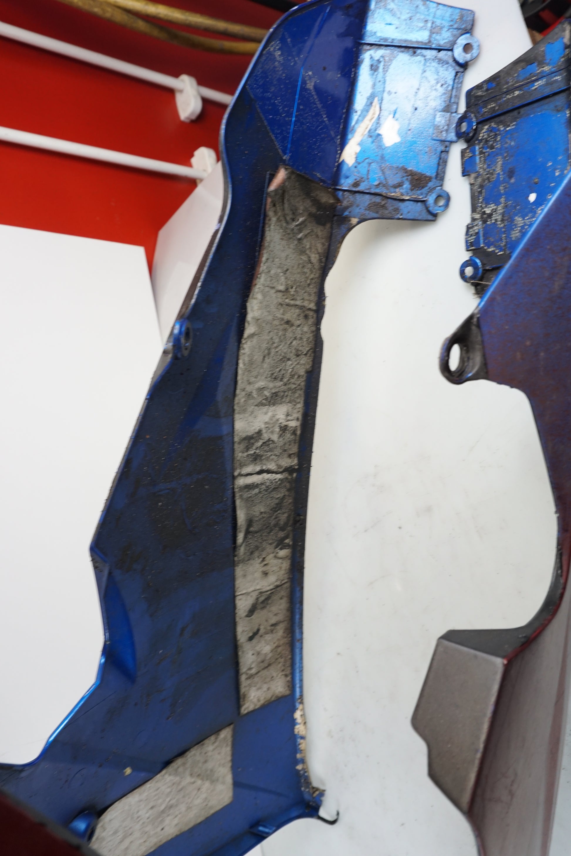 Extrabild1 på Magkåpa från en Triumph Daytona 675 -2010 motorcykel.