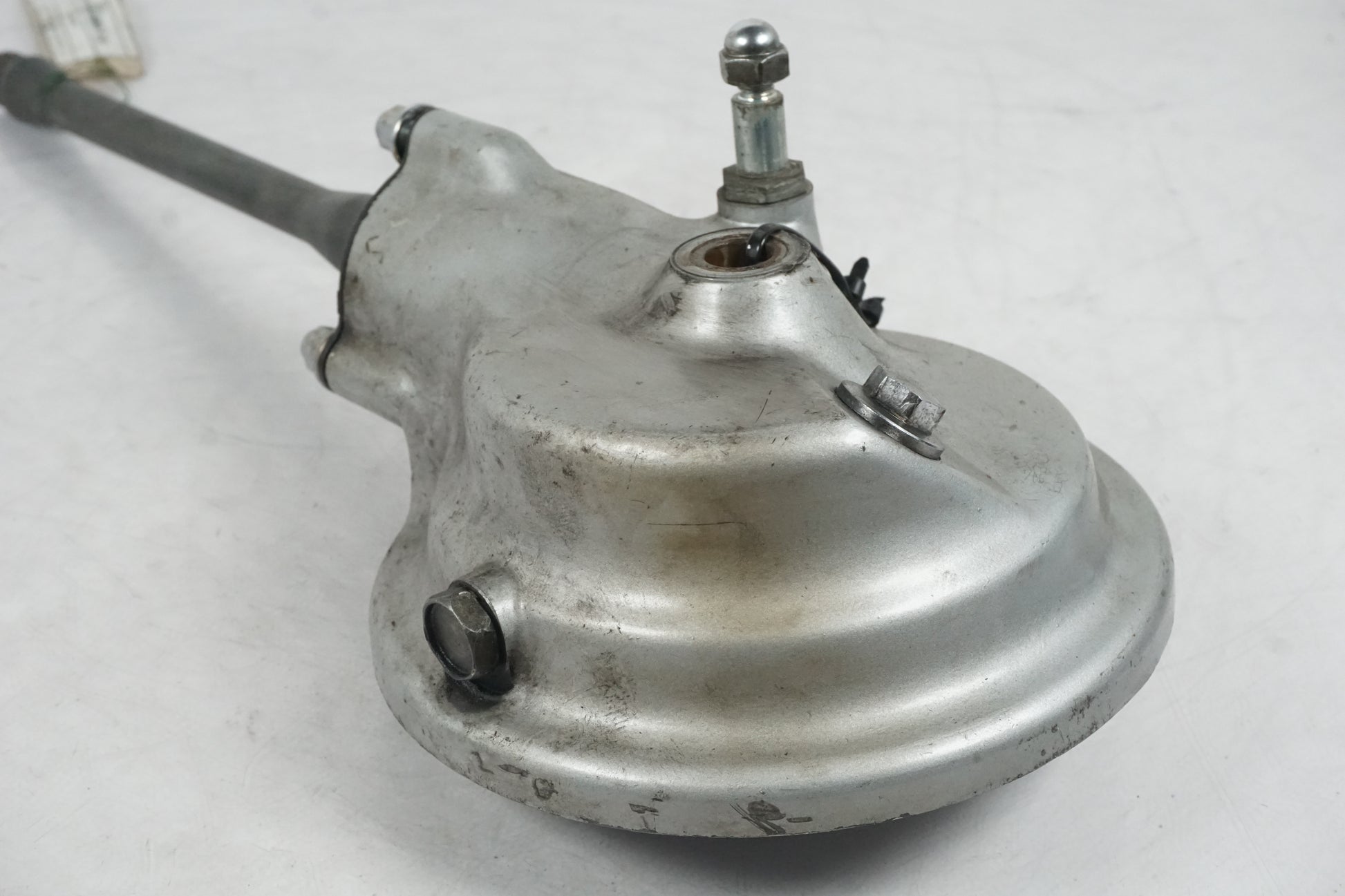 Vänster sida på Slutväxel från en Suzuki VS 800 -1992 motorcykel.