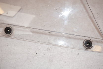 Extrabild2 på Vindruta från en Yamaha YZF-R 125 -2009 motorcykel.