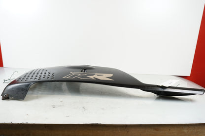 Baksidan på Magkåpa från en Honda CBR 900 RR -1993 motorcykel.