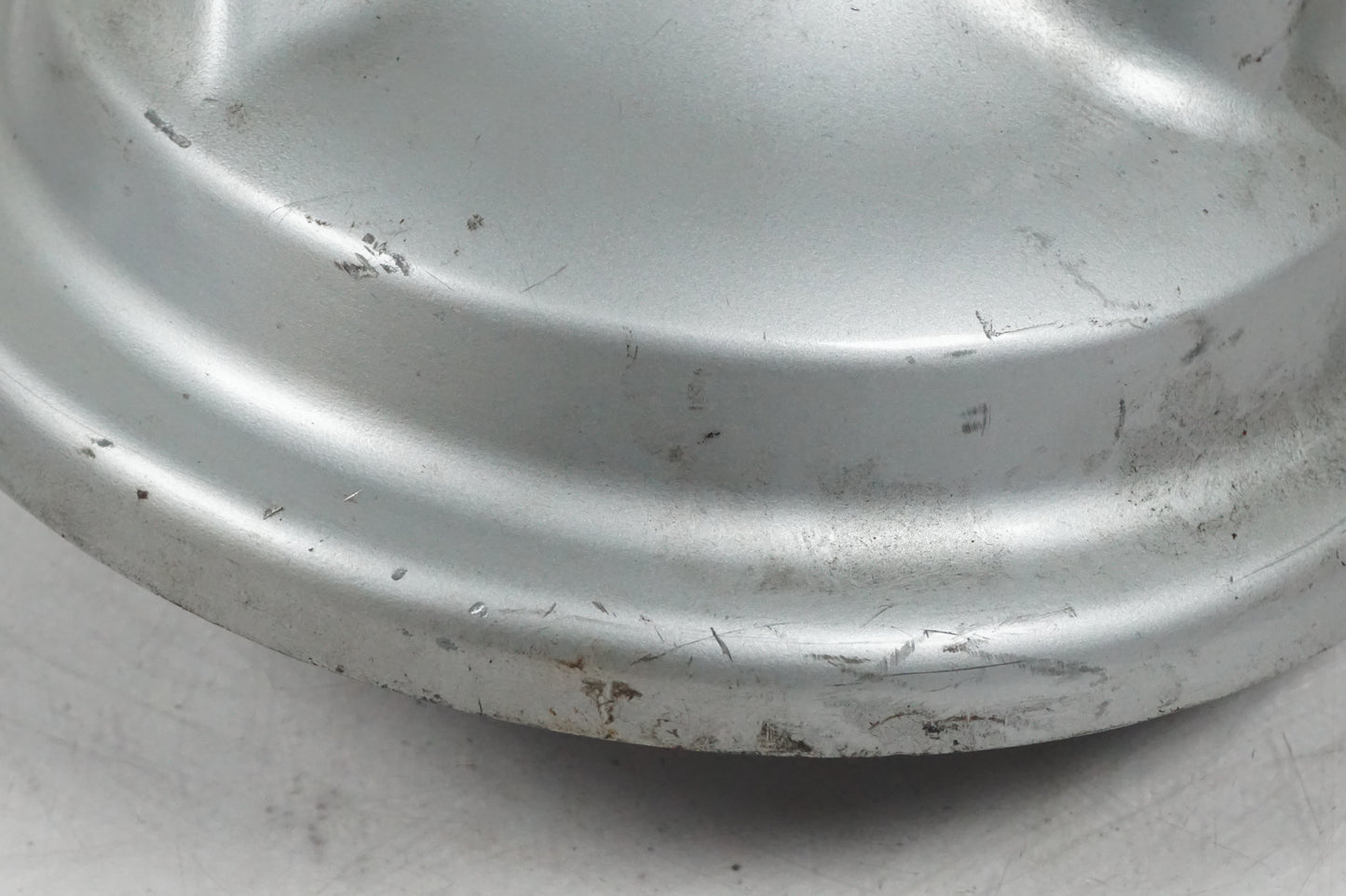 Snett uppifrån på Slutväxel från en Suzuki VS 800 -1996 motorcykel.