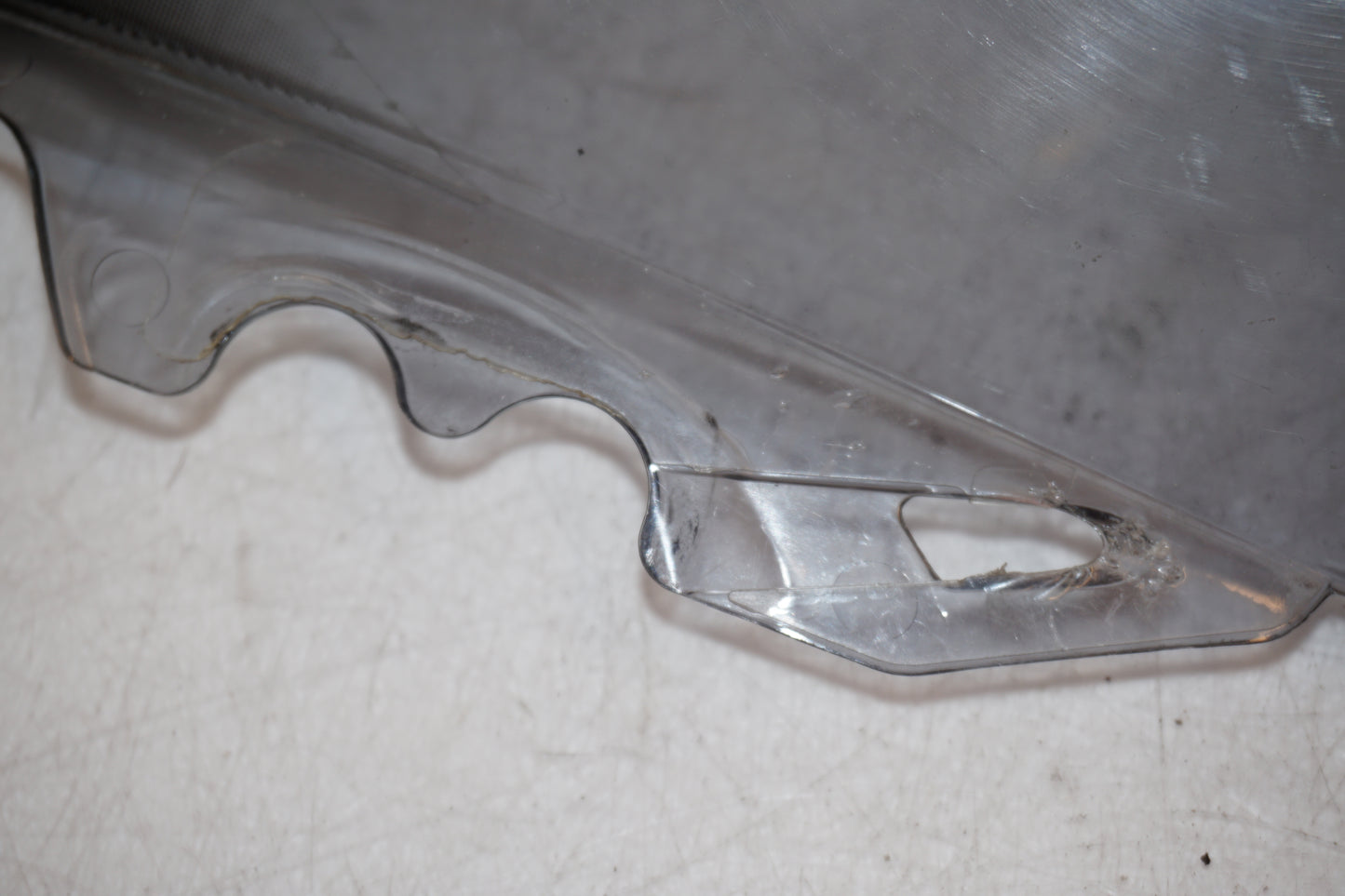 Extrabild3 på Vindruta från en Yamaha YZF R6 -2007 motorcykel.