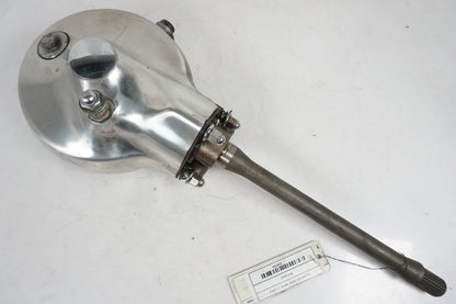 Framsidan på Slutväxel från en Suzuki VS 1400 -1998 motorcykel.