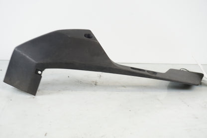 Vänster sida på Magkåpa från en Honda CB 500 F -2013 motorcykel.