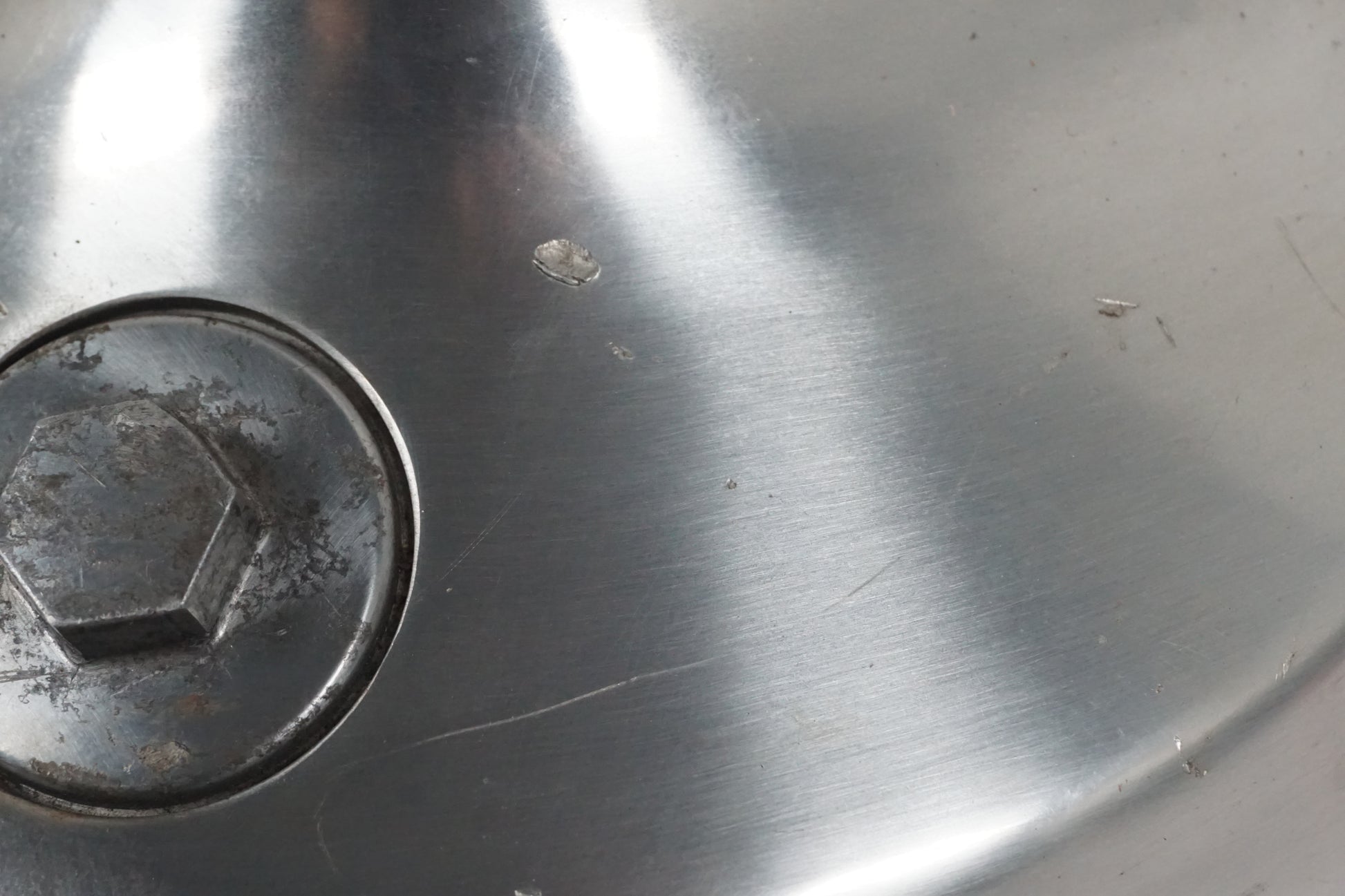 Snett uppifrån på Slutväxel från en Suzuki VS 1400 -1998 motorcykel.