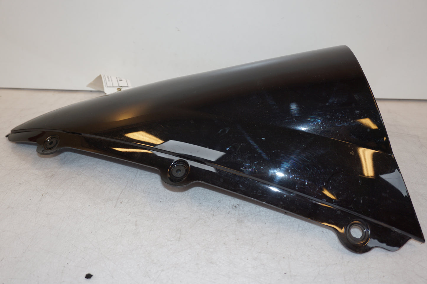 Extrabild1 på Vindruta från en Yamaha YZF 1000 R1 -2005 motorcykel.