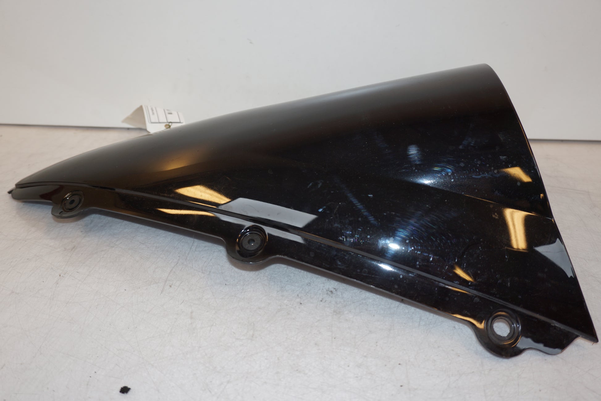 Extrabild1 på Vindruta från en Yamaha YZF 1000 R1 -2005 motorcykel.