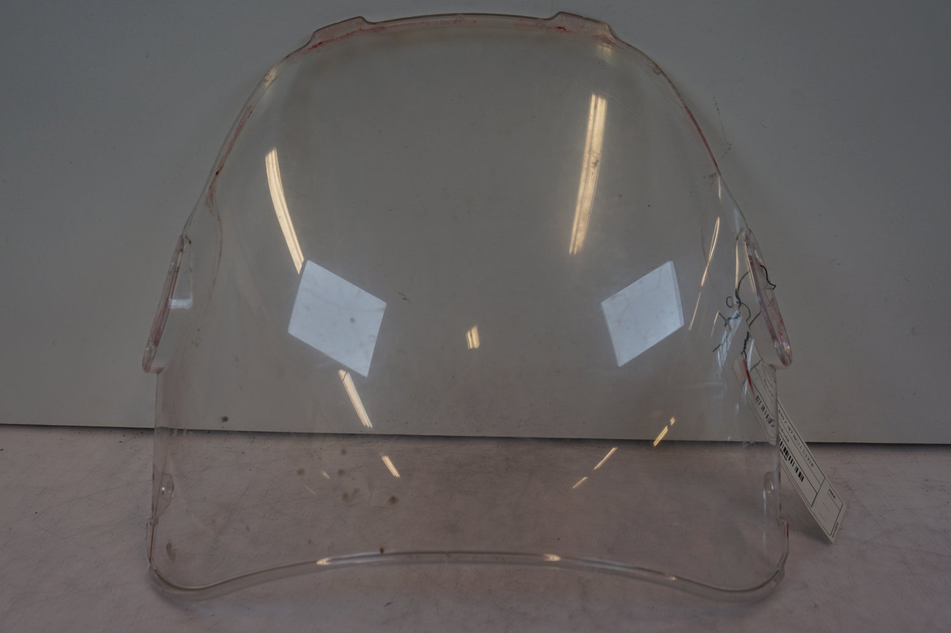 Framsidan på Vindruta från en Honda CBR 600 -1997 motorcykel.