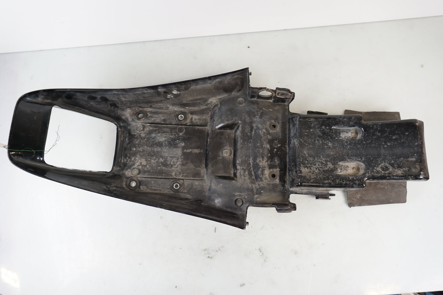 Extrabild3 på Bakvinge från en Honda NX 650 -2000 motorcykel.