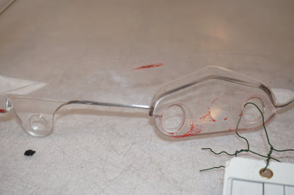 Vänster sida på Vindruta från en Honda CBR 600 -1997 motorcykel.