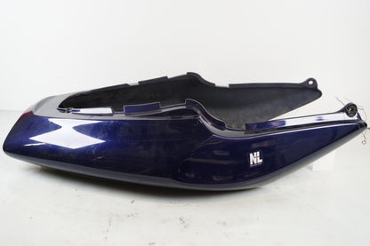 Baksidan på Bakvinge från en Honda VTR 1000 F -2001 motorcykel.