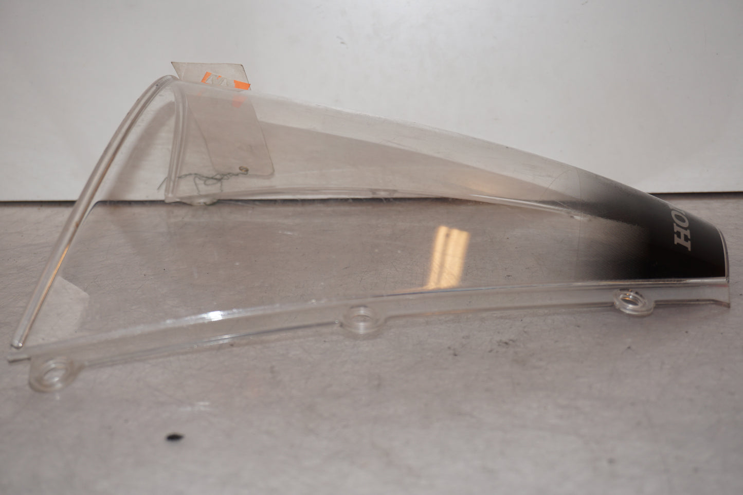 Höger sida på Vindruta från en Honda CBR 600 RR -2004 motorcykel.