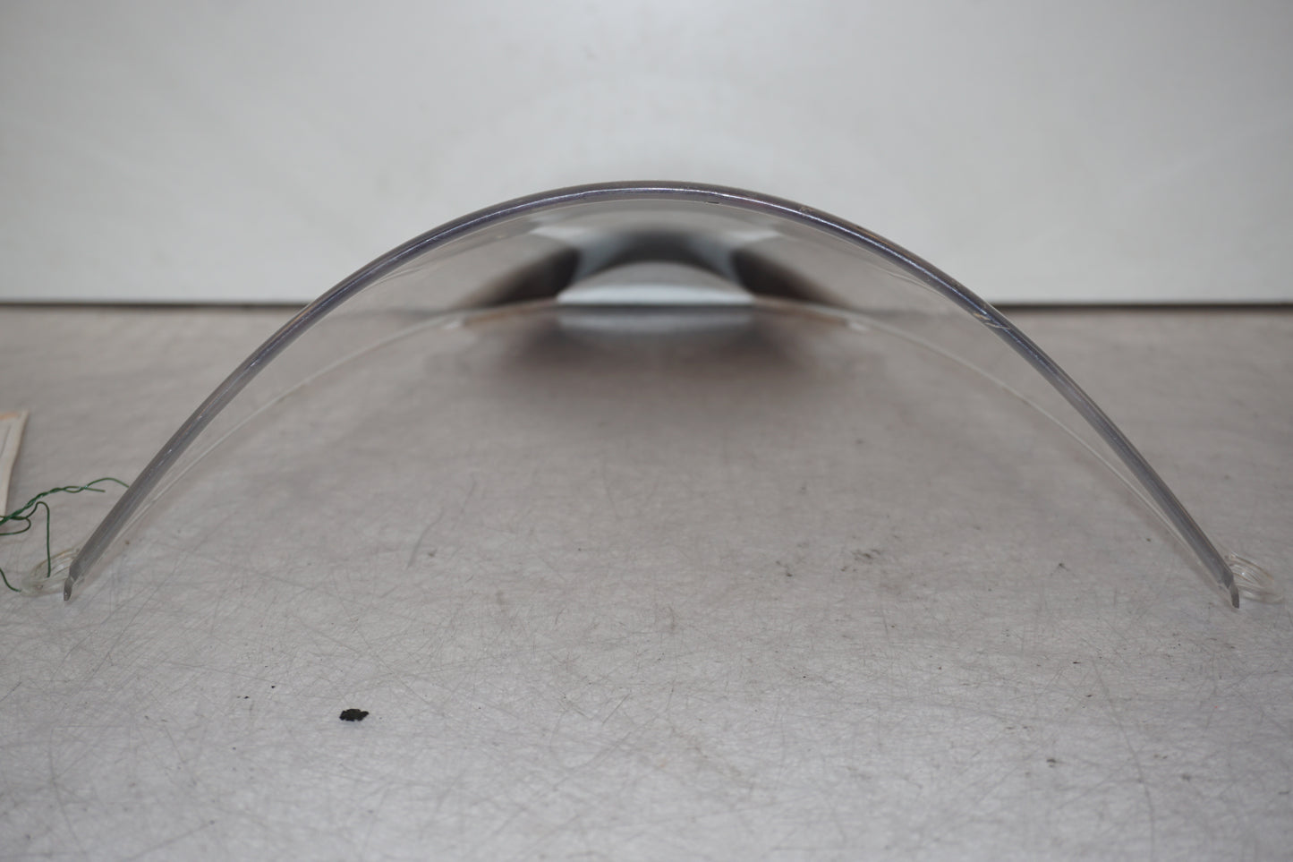 Vänster sida på Vindruta från en Honda CBR 600 RR -2004 motorcykel.