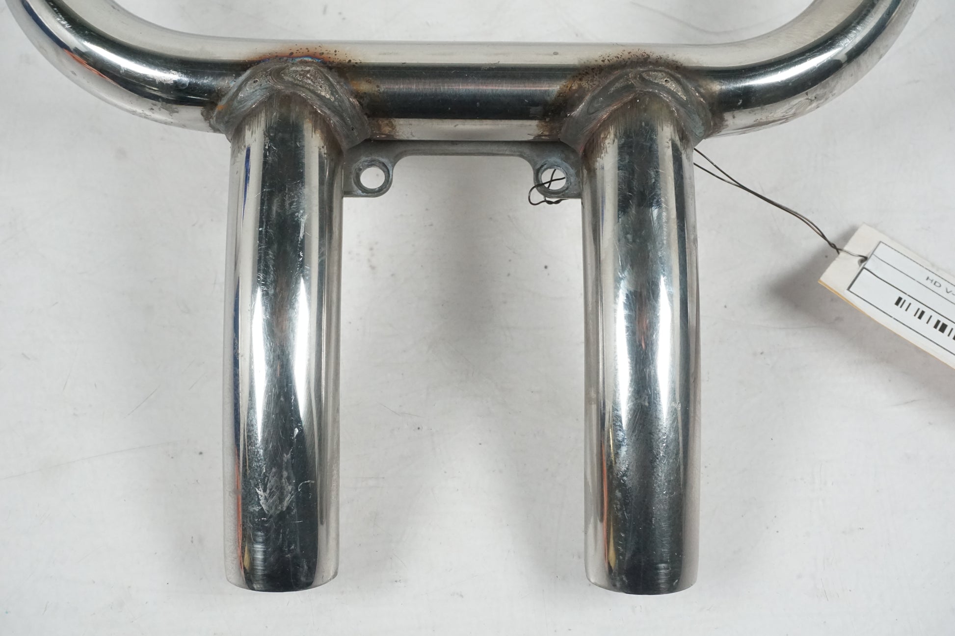 Baksidan på Styre från en H-D V-Rod 1130 -2002 motorcykel.