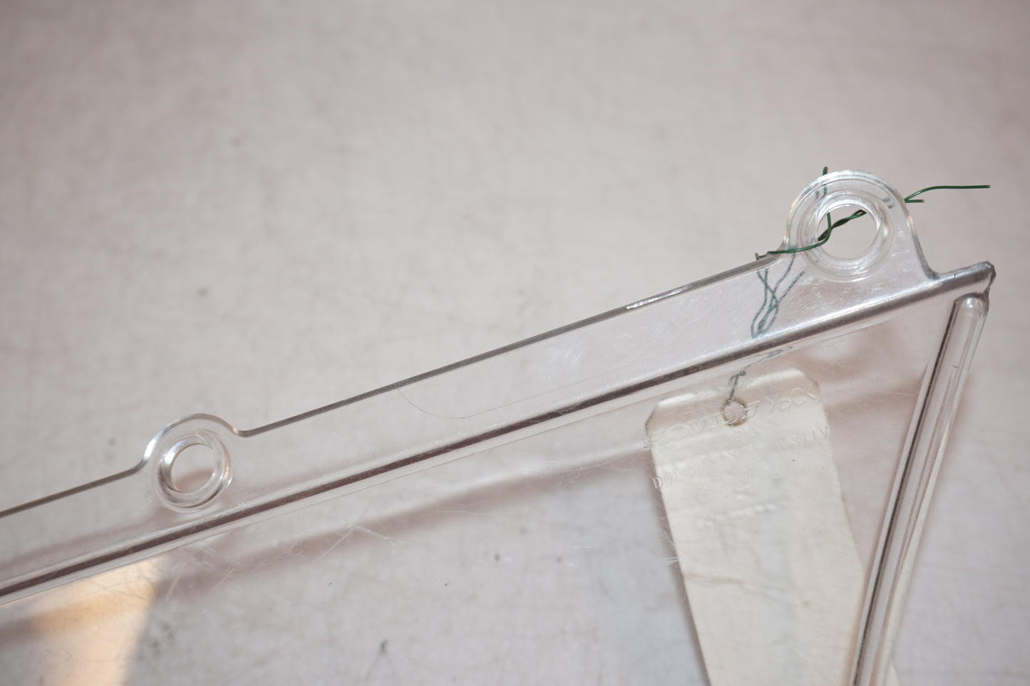 Extrabild1 på Vindruta från en Honda CBR 600 RR -2004 motorcykel.