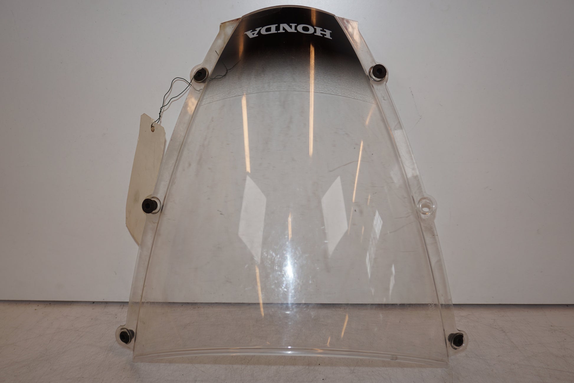 Framsidan på Vindruta från en Honda CBR 600 RR -2003 motorcykel.