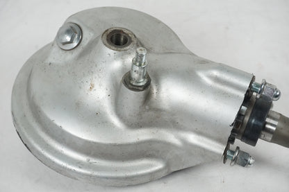 Baksidan på Slutväxel från en Suzuki VS 800 -1994 motorcykel.