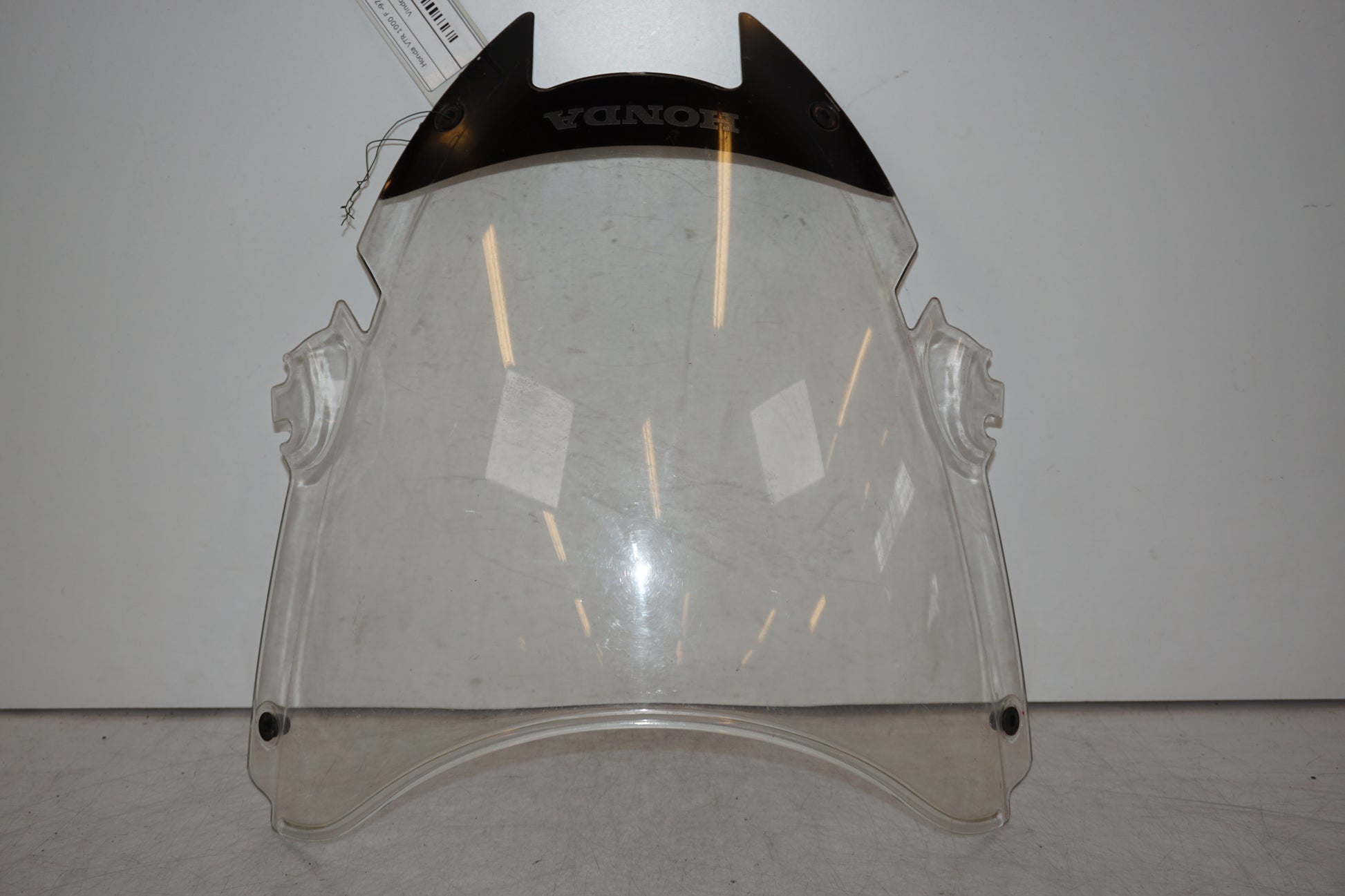 Framsidan på Vindruta från en Honda VTR 1000 F -1997 motorcykel.