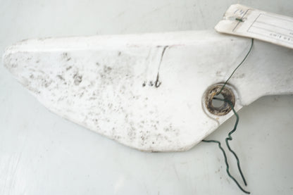 Snett uppifrån på Magkåpa från en Honda CBR 900 RR -1996 motorcykel.