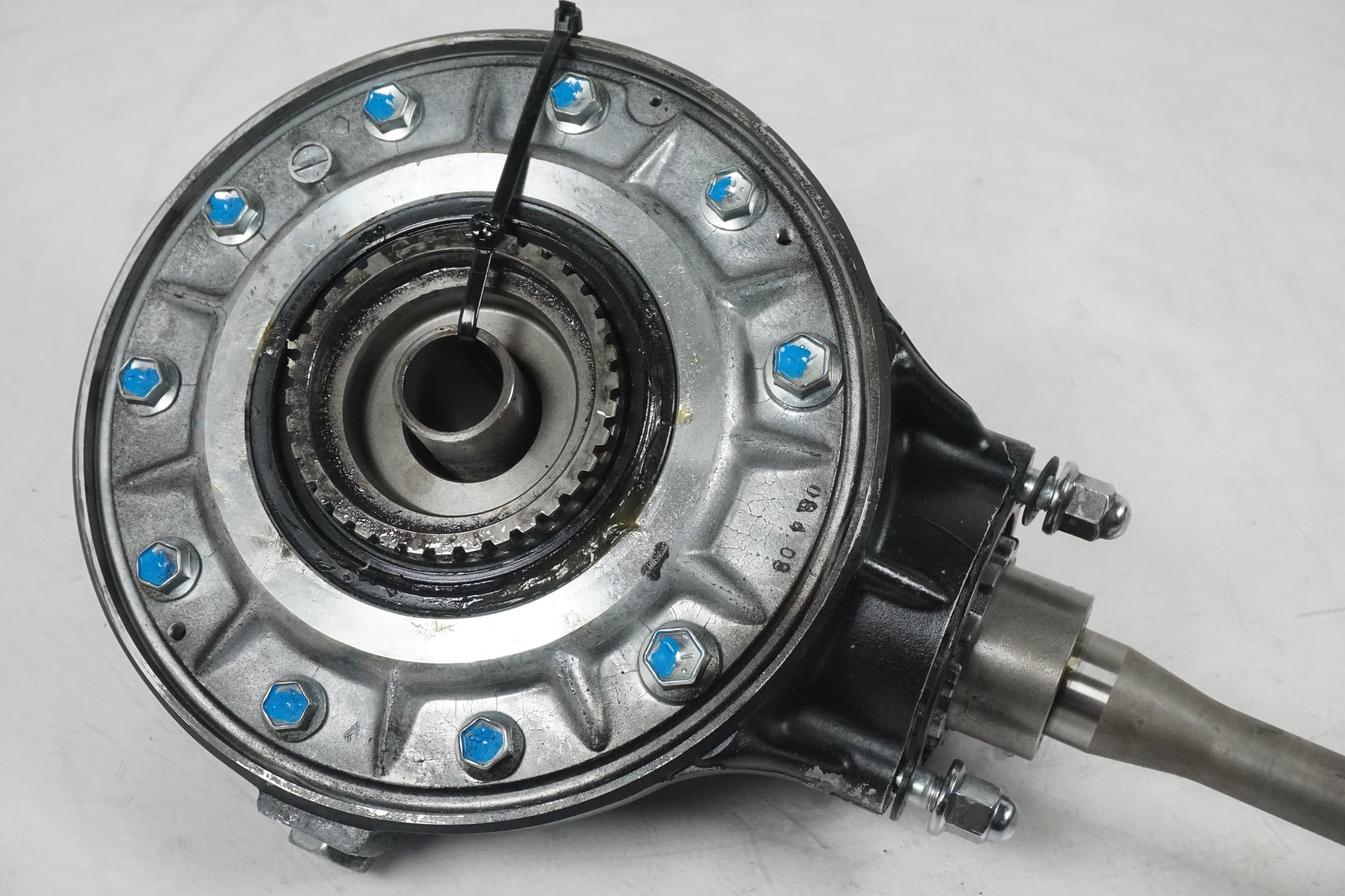 Extrabild5 på Slutväxel från en Suzuki M 1800 -2009 motorcykel.