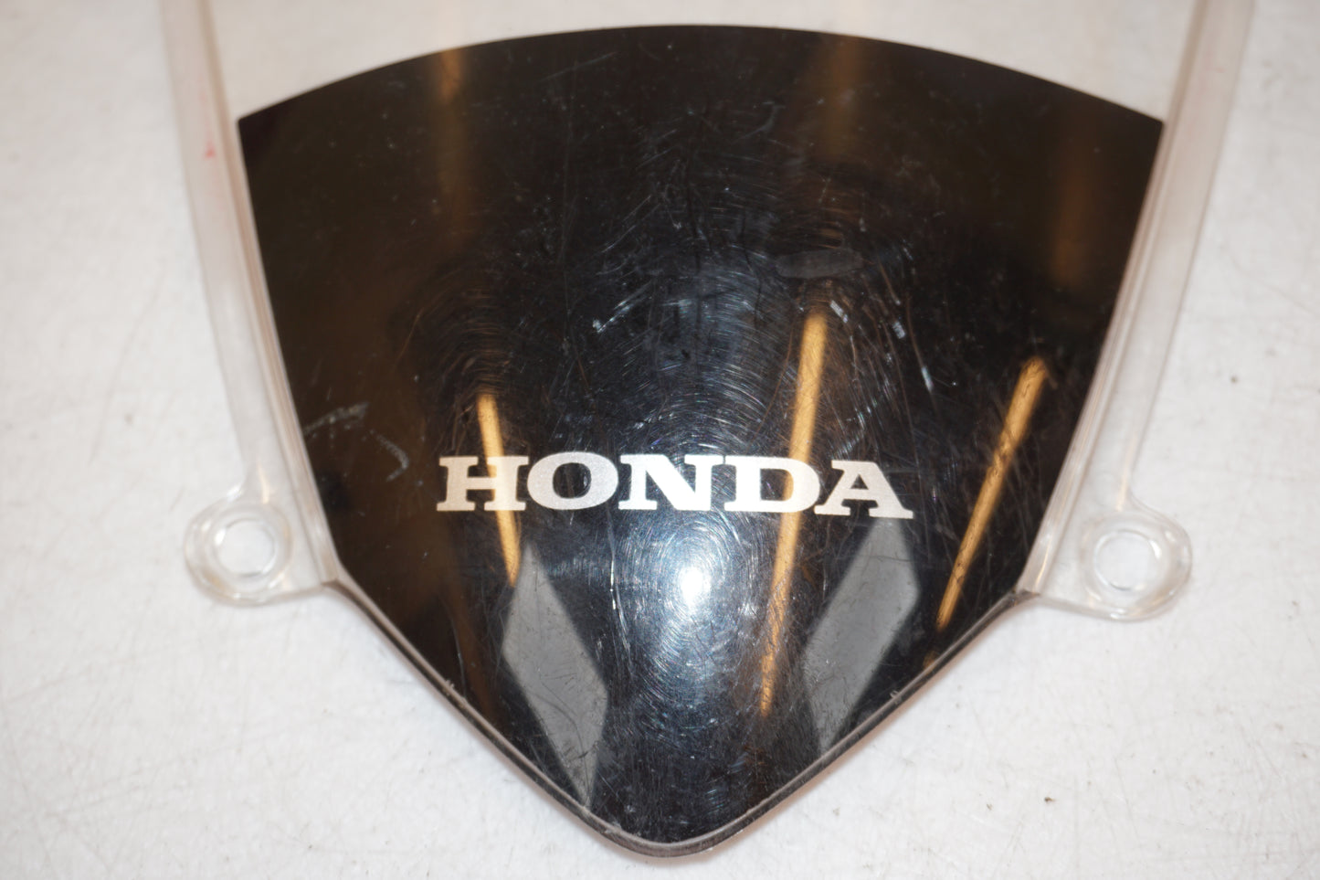 Höger sida på Vindruta från en Honda CBR 600 RR -2007 motorcykel.