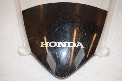 Höger sida på Vindruta från en Honda CBR 600 RR -2007 motorcykel.